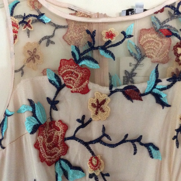 Layered Embroidered Mesh Formal/Prom Maxi Dress - Picture 2 of 5